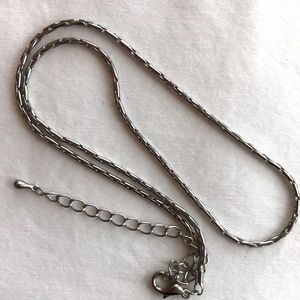 Silver color chain